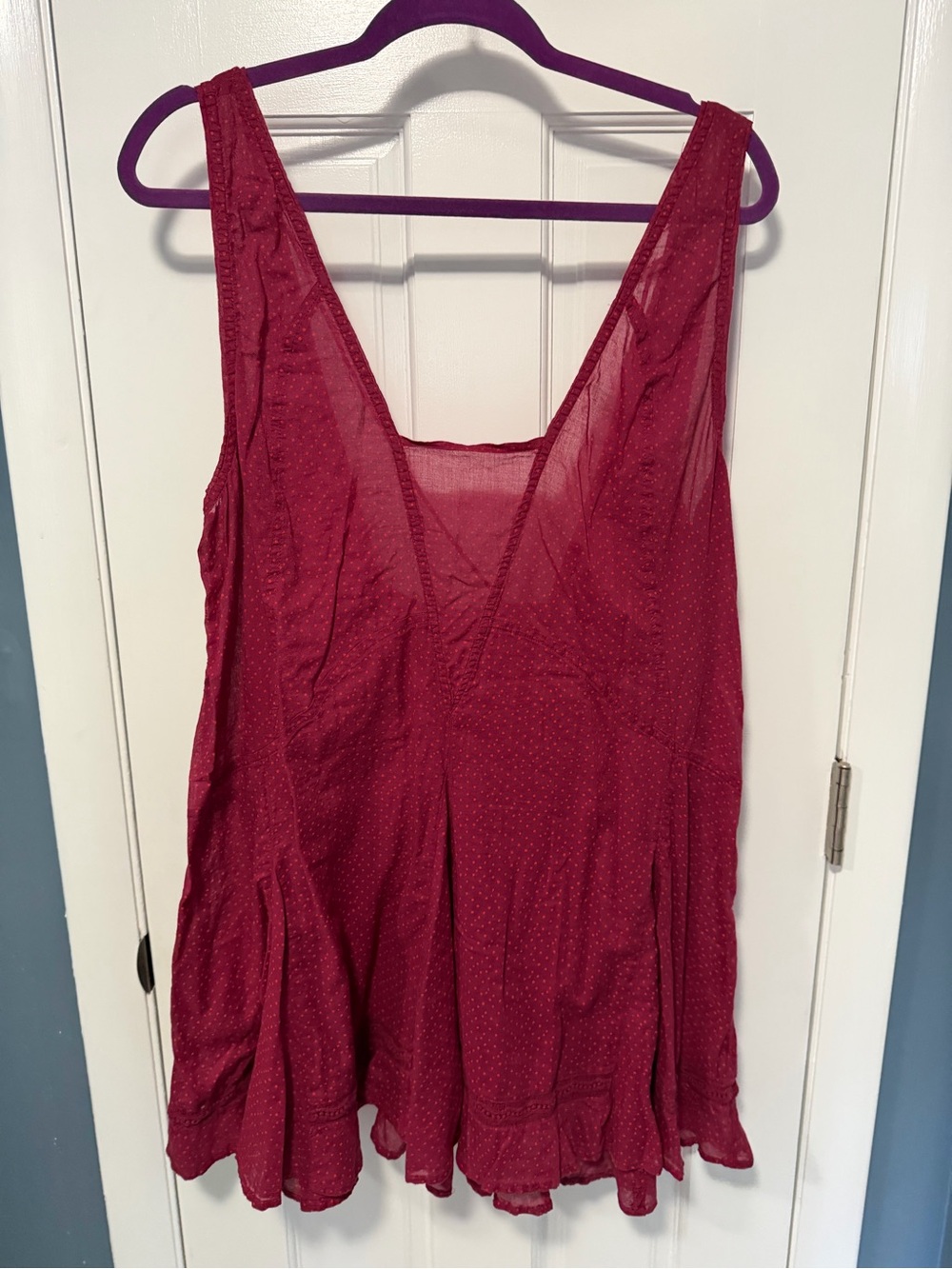 Women’s Red Sleeveless V-Neck Lightweight mini dress
